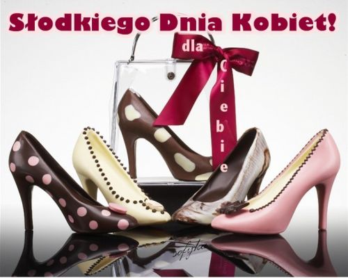 Kobiece buty na dzień kobiet